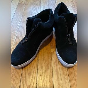 Blondo ‘Glenda’ suede sneakers